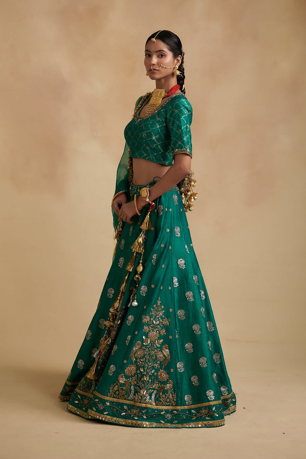 Harit Sajila Silk Lehenga ( Kali 16)