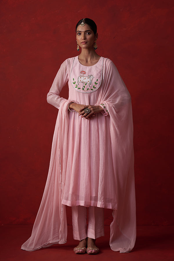Pichwai Gulabi Mul Chanderi Suit