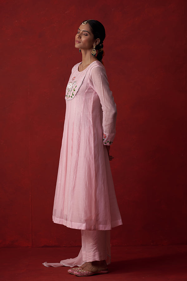 Pichwai Gulabi Mul Chanderi Suit