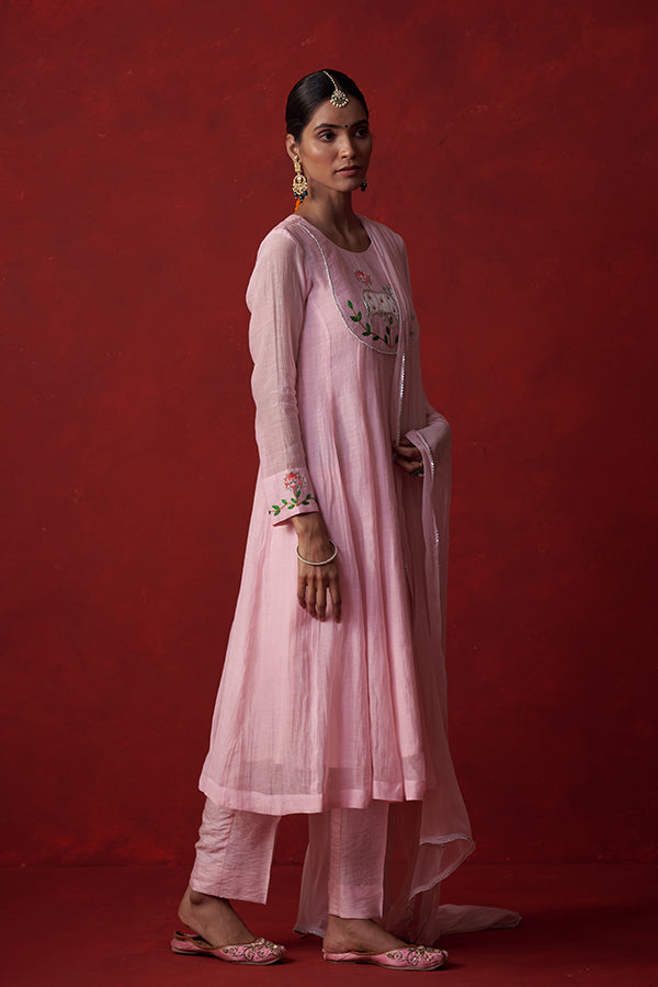 Pichwai Gulabi Mul Chanderi Suit
