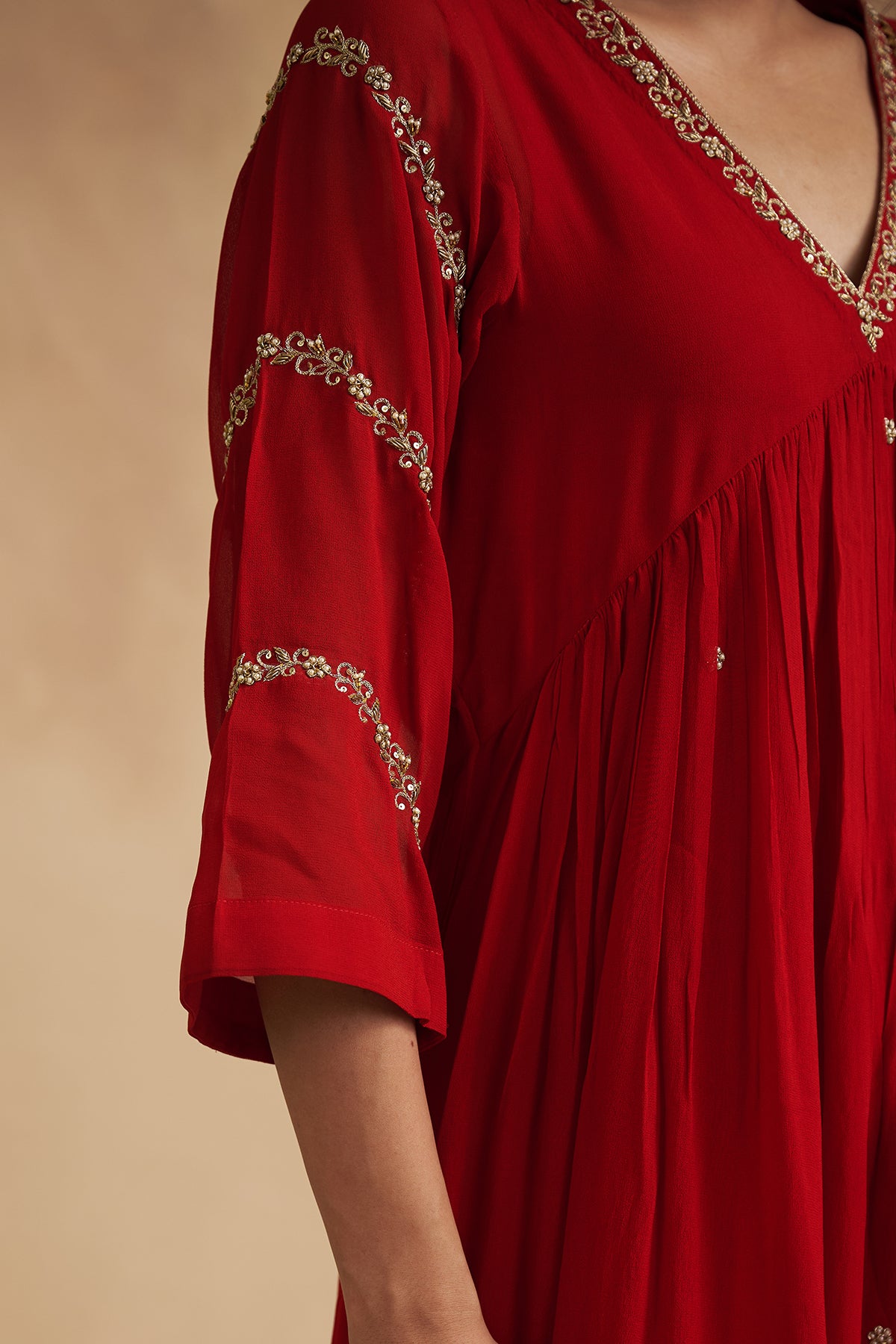 Shobhana Lal Georgette Suit