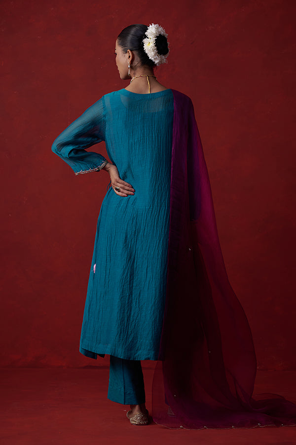 Jalaharīta Resham Chanderi Suit